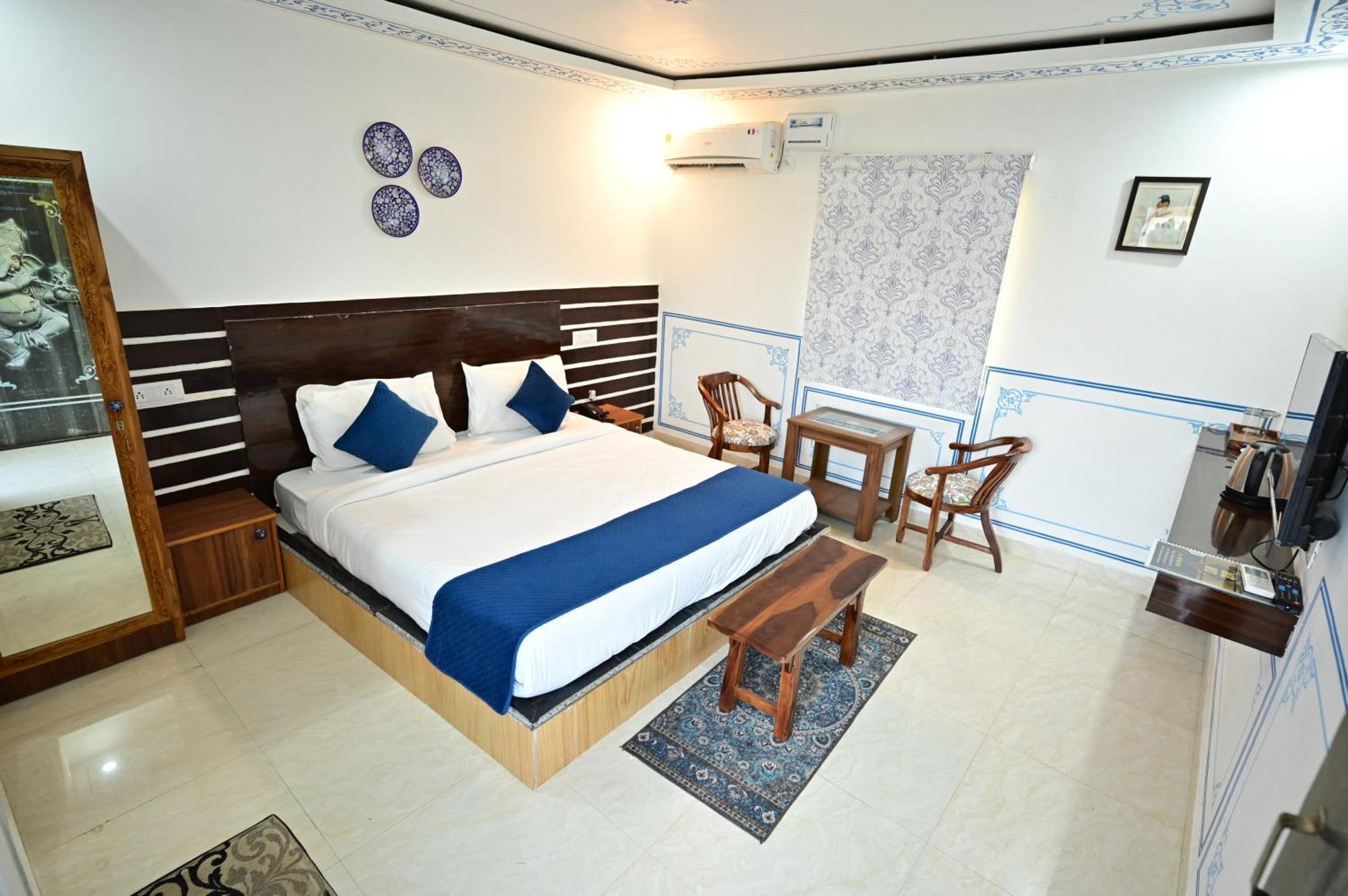 The Castle Crown - Hem Vilas Resort Ranthambhore 사와이 마도푸르 외부 사진